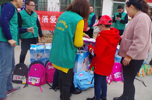 3月7日慈善日,名士达人在行动! 3月7日慈善日,名士达人在行动!