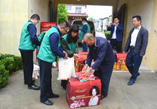 慈心奉献爱，善行暖人心 泰安