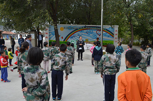 10月10日名士达慈善日，用爱托起希望，用爱温暖夕阳